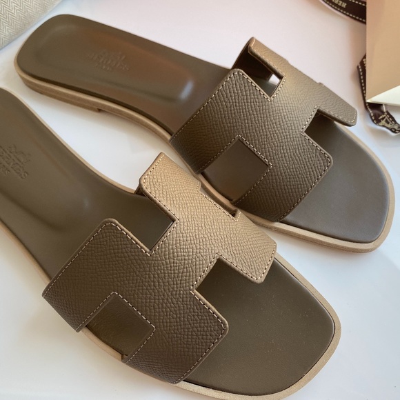 HERMES H ORAN SANDALS ETOUPE EPSOM LEATHER FLIP FLOPS SHOES FLAT SLIDES 38 - Picture 9 of 13